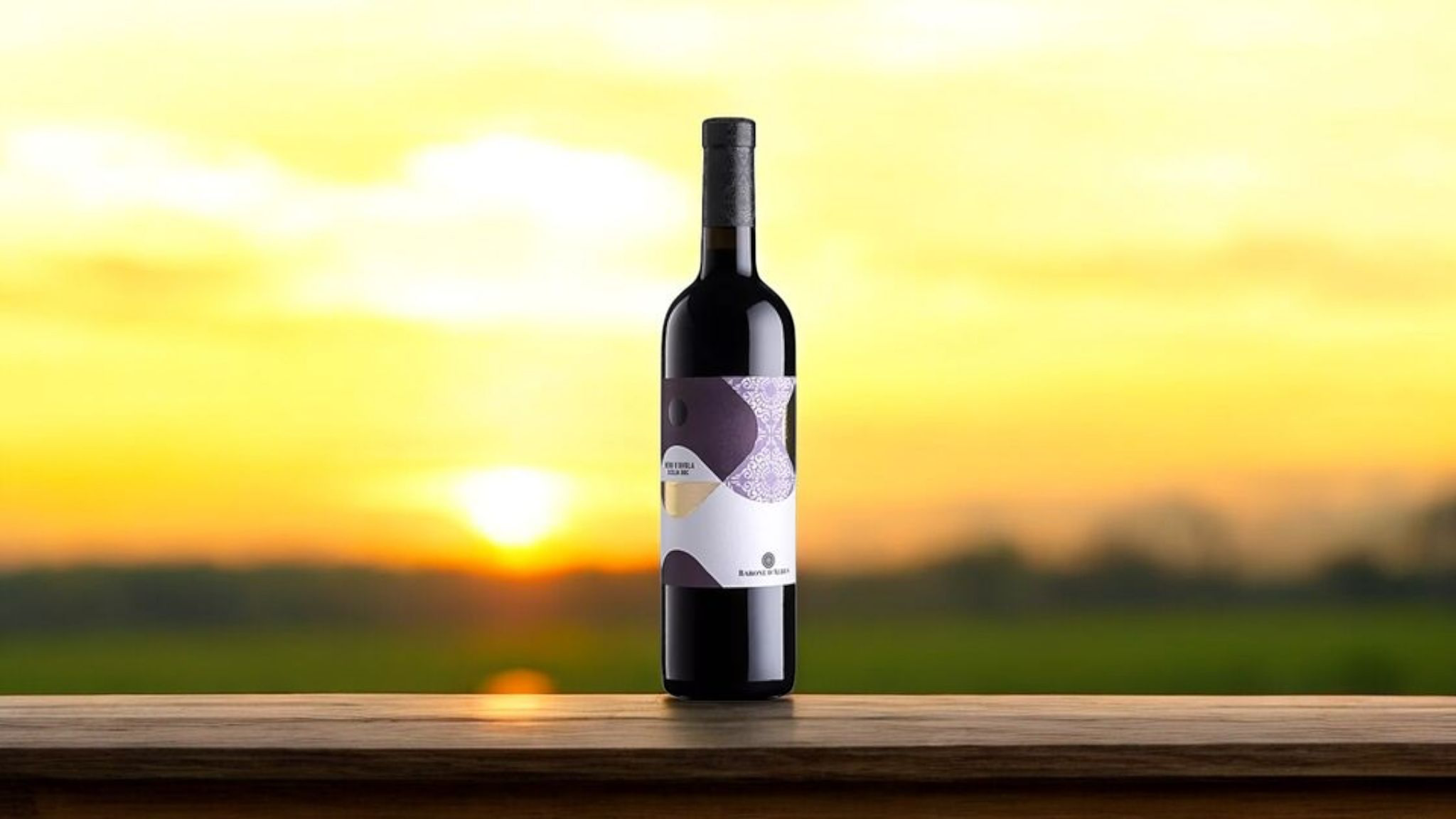 Rượu vang hoặc rượu truyền thống Rượu vang hoặc rượu truyền thống