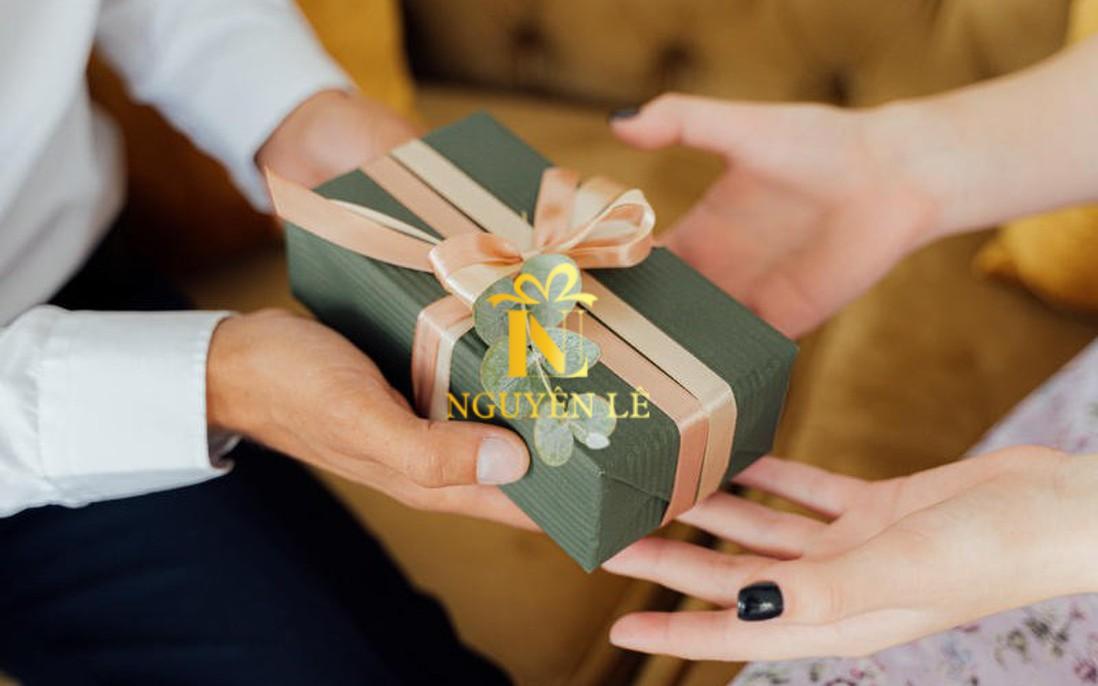 XU HƯỚNG QUÀ TẶNG XU HƯỚNG QUÀ TẶNG