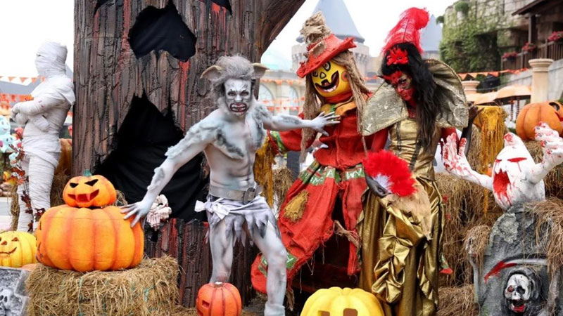 hóa trang halloween