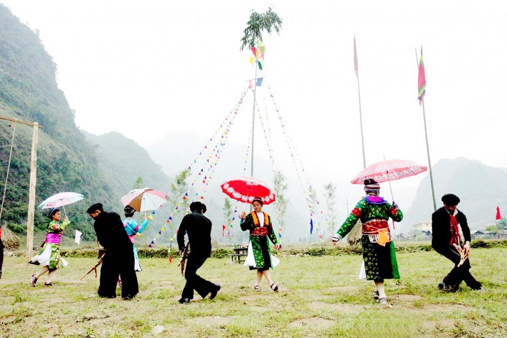 Lễ hội Gầu Tào