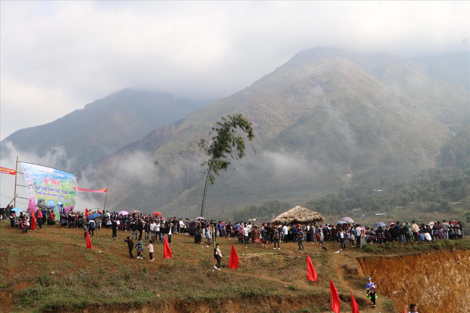 Lễ hội Gầu Tào 1